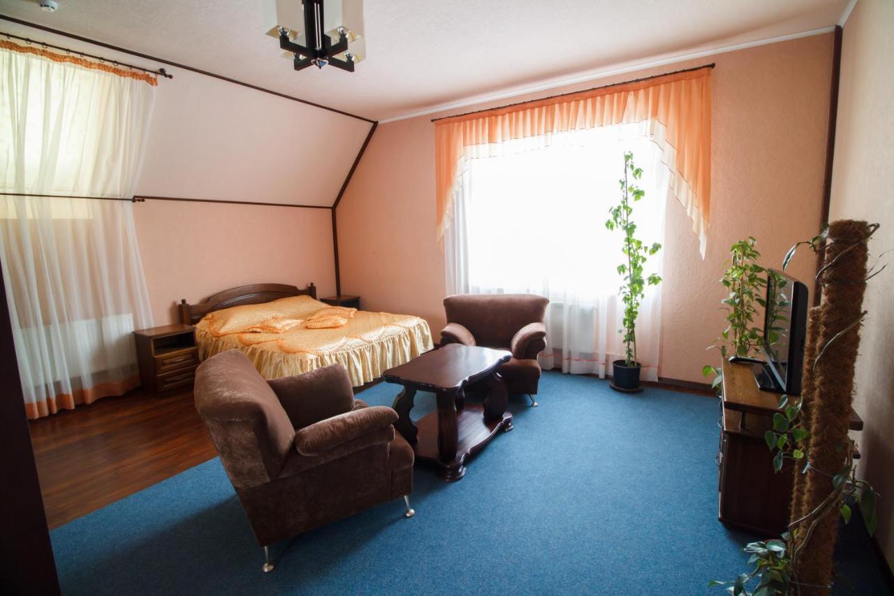 Hotel on Khmelnytskogo 8 Charków Zewnętrze zdjęcie